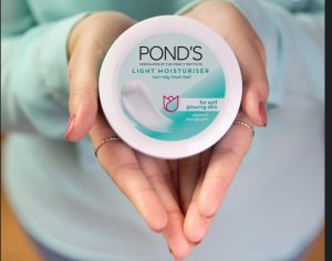 Why Pond’s Moisturiser Cream is a Skincare Essential