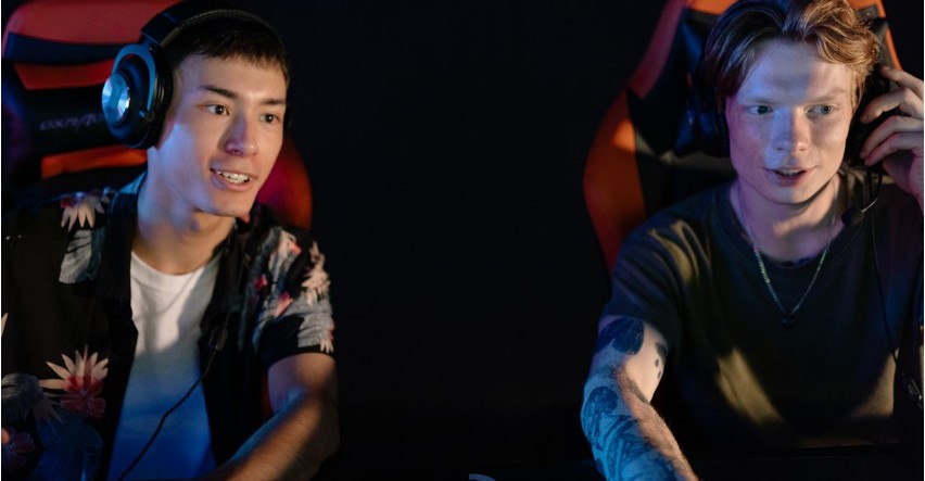 The Digital Bonds That Keep Online Gaming Communities Strong